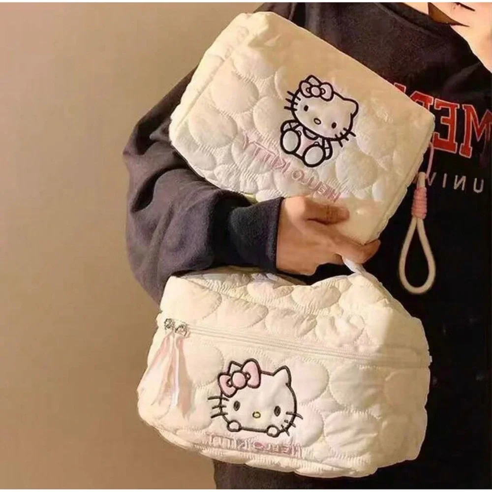 Hello Kitty Quilted Makeup Bag Set 2pc Cream‎ White Heart Pattern Cosmetic Case